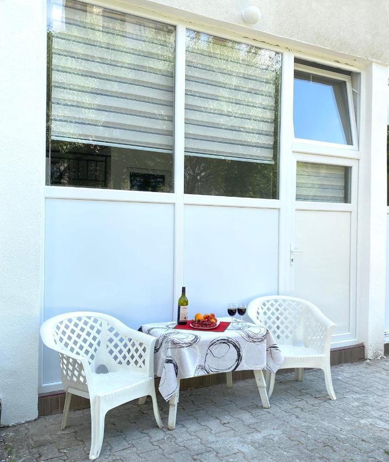 Sutomarina Apartments Сутоморе Экстерьер фото